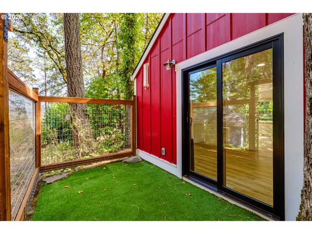 3125 PORTLAND St, Eugene, OR 97405