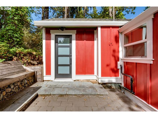 3125 PORTLAND St, Eugene, OR 97405