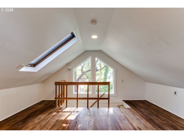 3125 PORTLAND St, Eugene, OR 97405