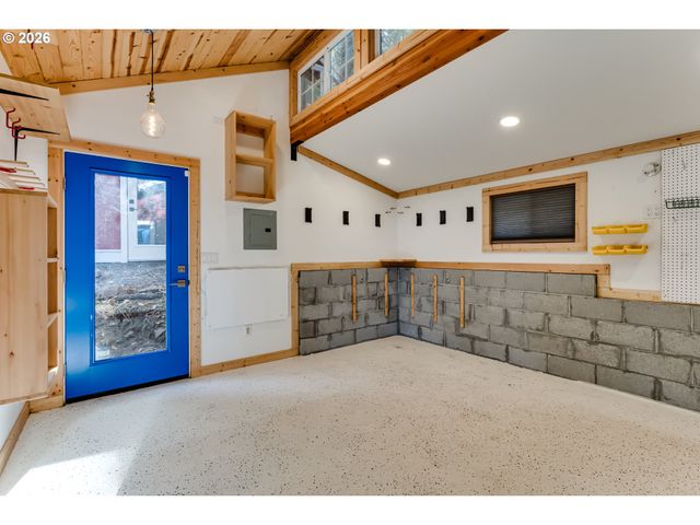3125 PORTLAND St, Eugene, OR 97405