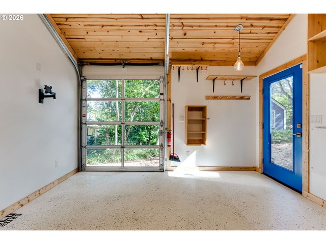 3125 PORTLAND St, Eugene, OR 97405