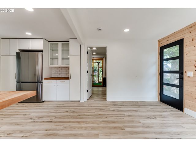 3125 PORTLAND St, Eugene, OR 97405