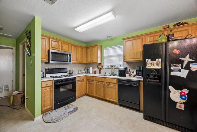 1116 Teapot DR, Pflugerville, TX 78660