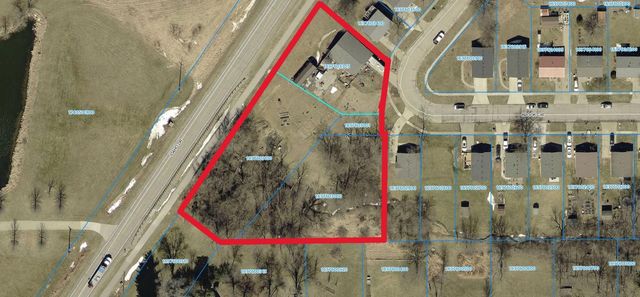 13 Brook Circle, Pella, IA 50219