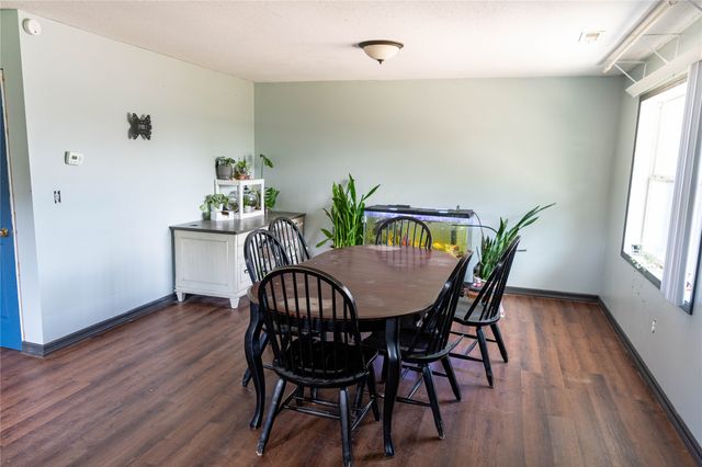 13 Brook Circle, Pella, IA 50219