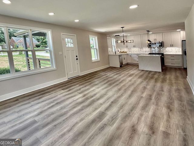 1937 Don Juan Lane, Decatur, GA 30032