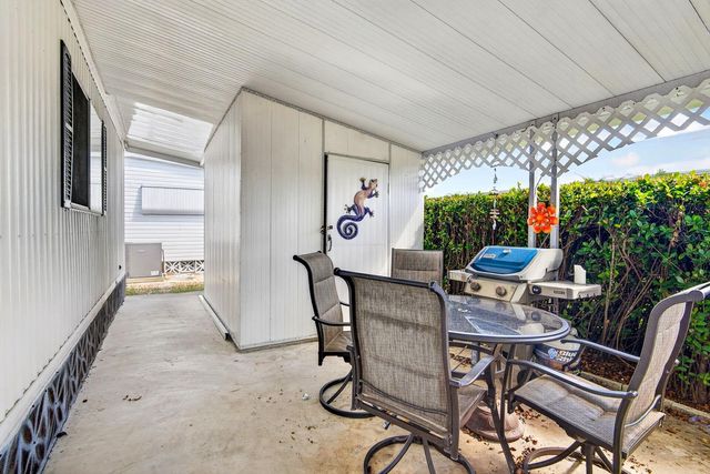 47 CABALLO WAY, Bradenton, FL 34209