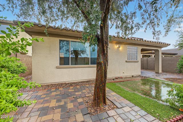 4328 W POWELL Drive, New River, AZ 85087