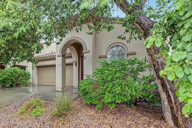 4328 W POWELL Drive, New River, AZ 85087