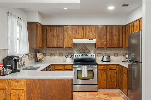 2909 Philo ST, San Marcos, TX 78666