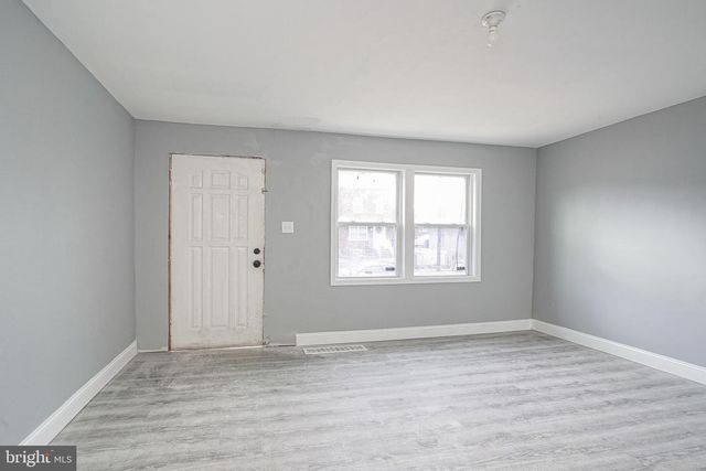 2933 ROYDEN ST, Camden, NJ 08105