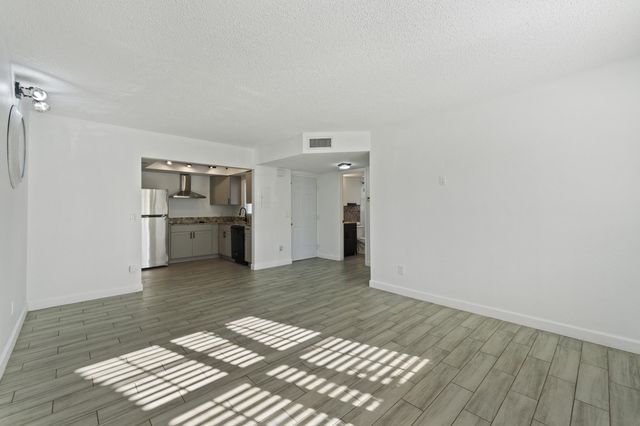 1625 SE Green Acres Cir Apt Y102, Port St Lucie, FL 34952