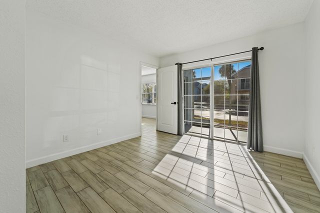 1625 SE Green Acres Cir Apt Y102, Port St Lucie, FL 34952
