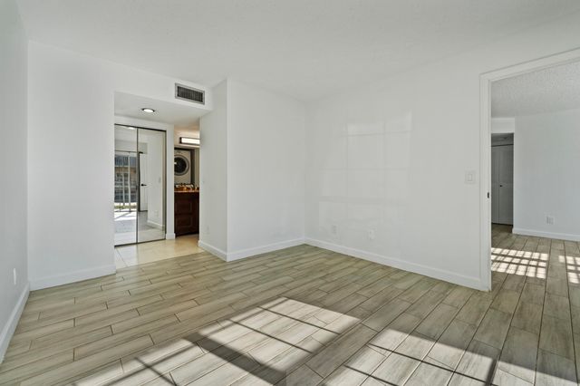 1625 SE Green Acres Cir Apt Y102, Port St Lucie, FL 34952