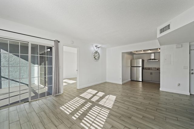1625 SE Green Acres Cir Apt Y102, Port St Lucie, FL 34952