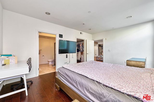 332 S Oxford Avenue 106, Los Angeles, CA 90020