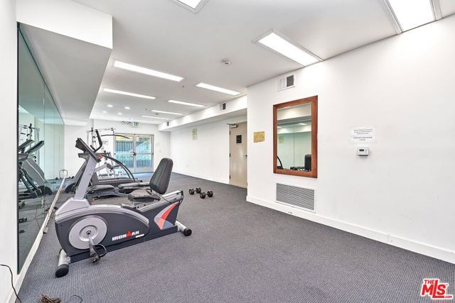 332 S Oxford Avenue 106, Los Angeles, CA 90020