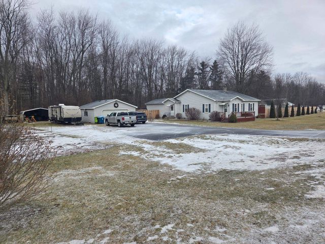 857 N Huron Rd. Road, Linwood, MI 48634