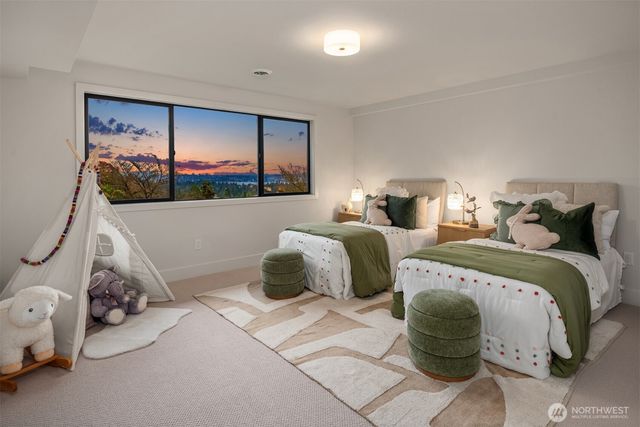 2627 96th Avenue NE, Clyde Hill, WA 98004