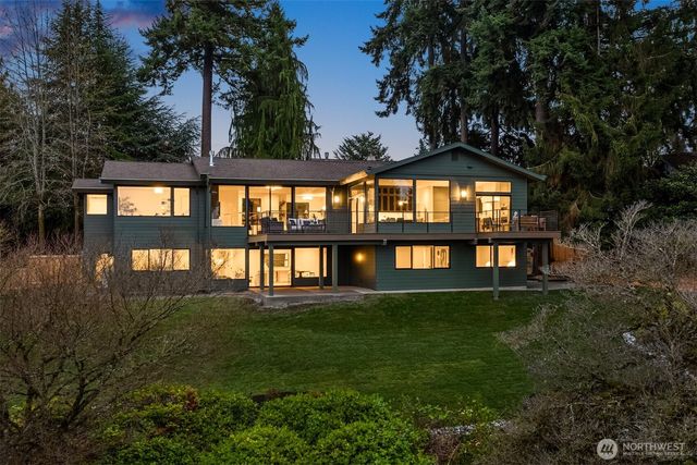 2627 96th Avenue NE, Clyde Hill, WA 98004