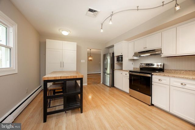 560 NORWOOD RD, Downingtown, PA 19335