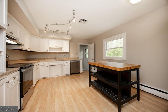 560 NORWOOD RD, Downingtown, PA 19335