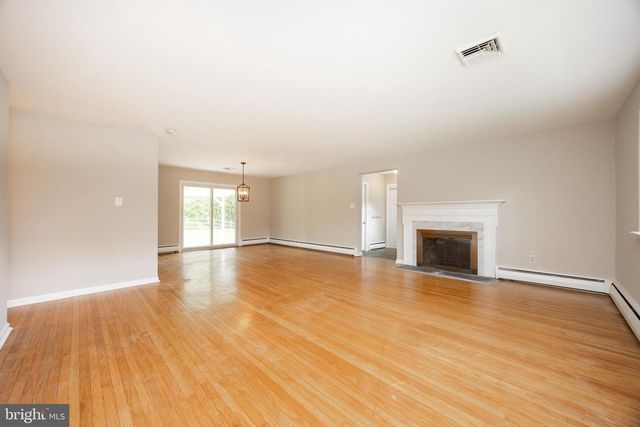 560 NORWOOD RD, Downingtown, PA 19335