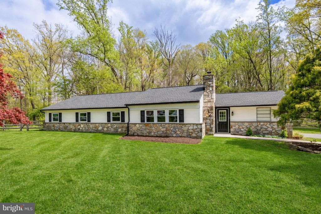 560 NORWOOD RD, Downingtown, PA 19335
