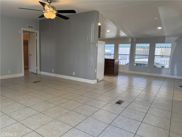 350 E San Jacinto 125, Perris, CA 92571