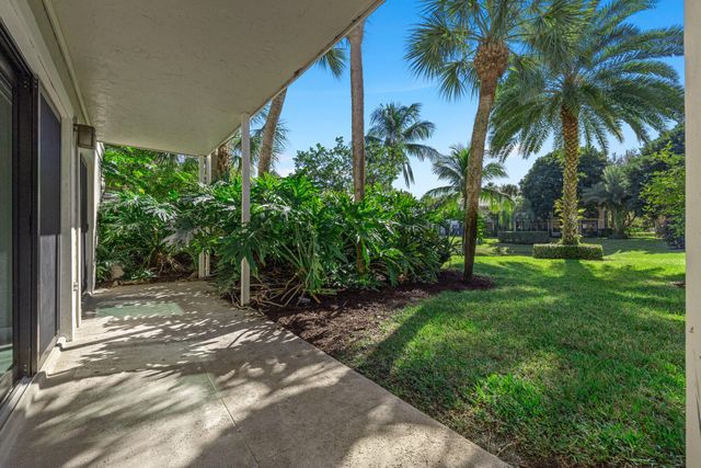 11863 Wimbledon Circle 438, Wellington, FL 33414