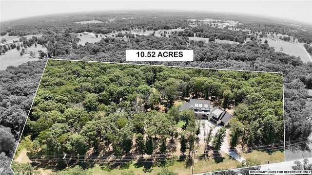 18291 Peterson Road, Gentry, AR 72734