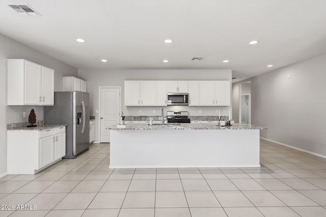 15540 W SMOKETREE Drive, Surprise, AZ 85387