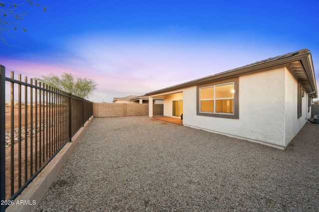 15540 W SMOKETREE Drive, Surprise, AZ 85387
