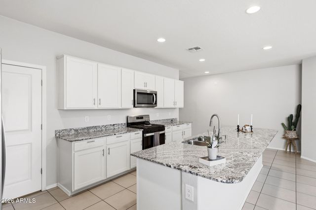 15540 W SMOKETREE Drive, Surprise, AZ 85387