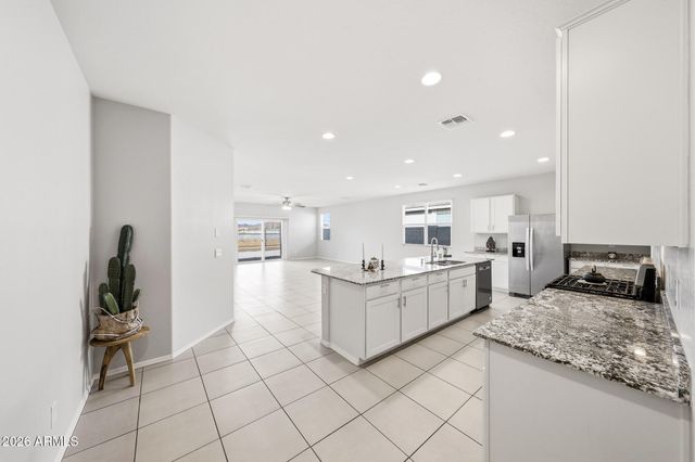 15540 W SMOKETREE Drive, Surprise, AZ 85387