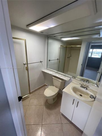 101 Brittany C C, Delray Beach, FL 33446
