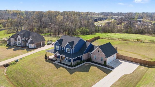 2711 TURKEY CREEK DR, Olive Branch, MS 38654