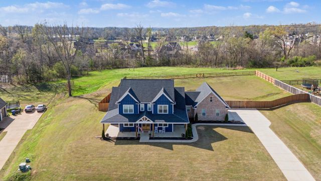 2711 TURKEY CREEK DR, Olive Branch, MS 38654