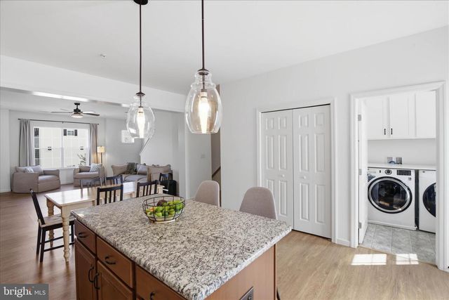 2429 SPRING WATER CIR, Lancaster, PA 17601