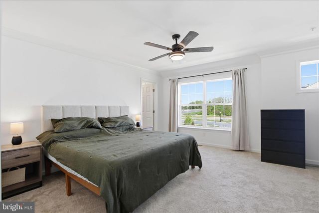 2429 SPRING WATER CIR, Lancaster, PA 17601