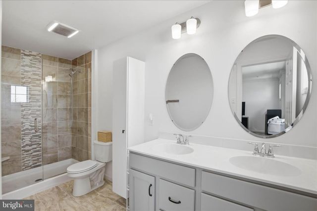 2429 SPRING WATER CIR, Lancaster, PA 17601