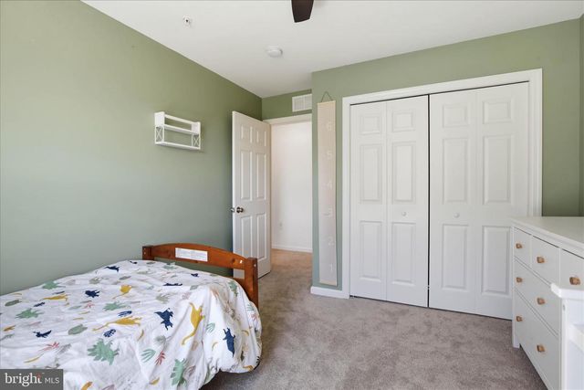 2429 SPRING WATER CIR, Lancaster, PA 17601