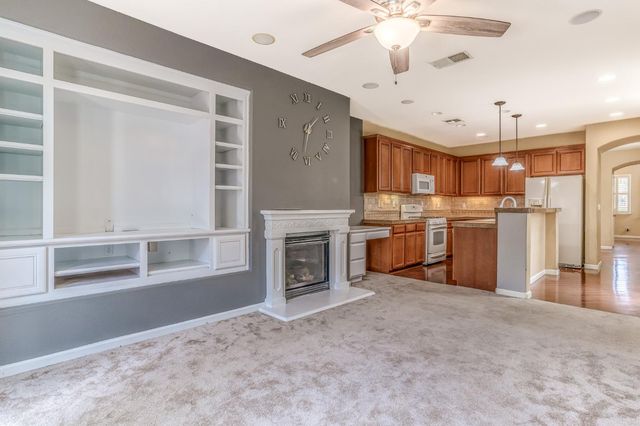 188 Thomsen Rd, Lathrop, CA 95330