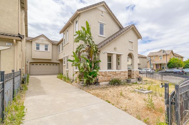 188 Thomsen Rd, Lathrop, CA 95330