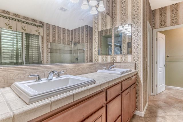 188 Thomsen Rd, Lathrop, CA 95330
