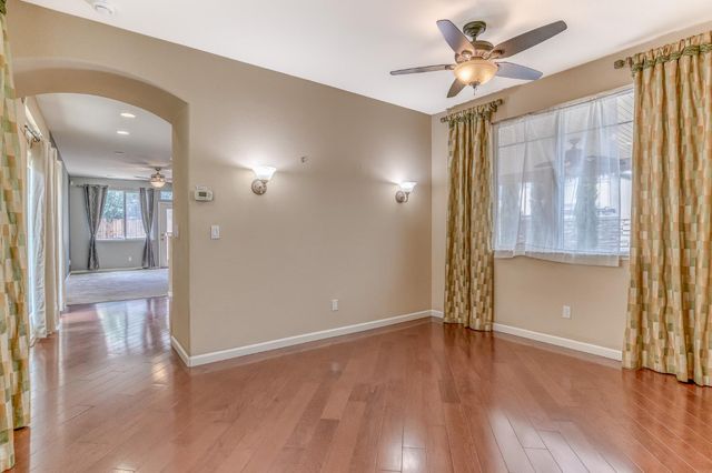 188 Thomsen Rd, Lathrop, CA 95330