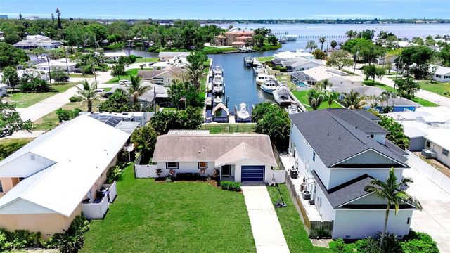 2307 10TH STREET W, Palmetto, FL 34221
