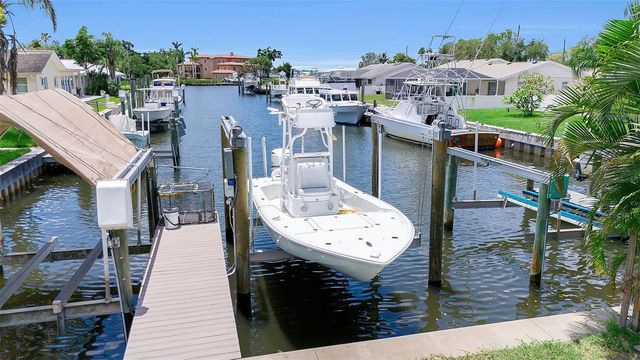 2307 10TH STREET W, Palmetto, FL 34221