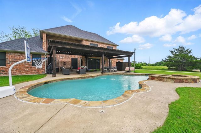 175 Robnett Road, Waxahachie, TX 75165