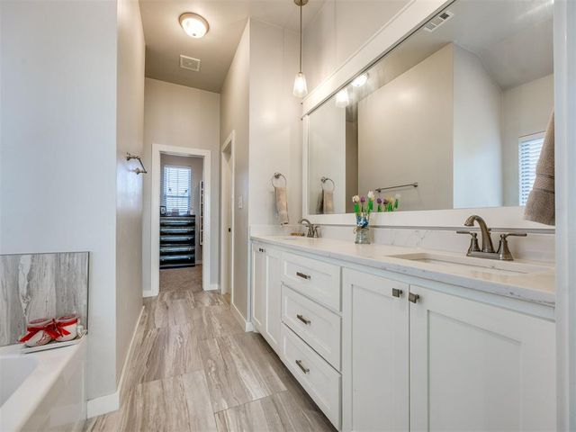 1412 NW 17th Place, Newcastle, OK 73065